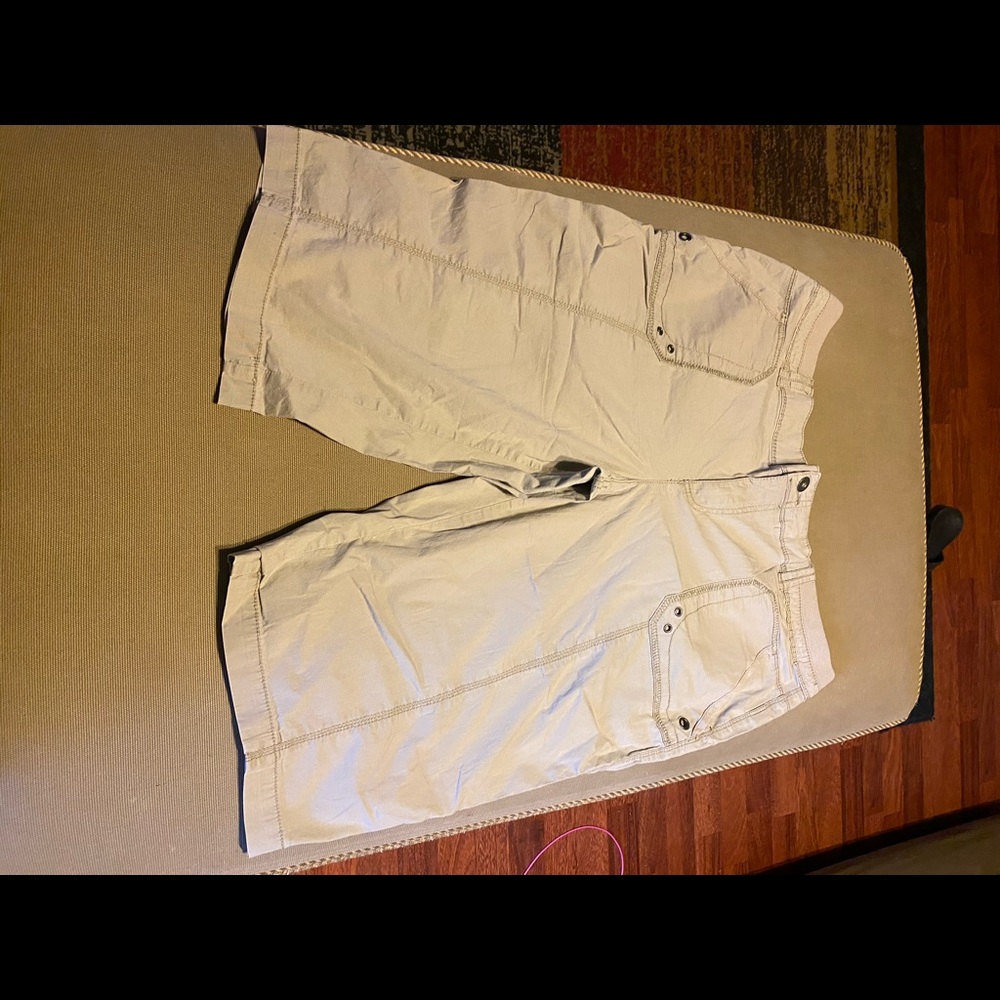 Capris